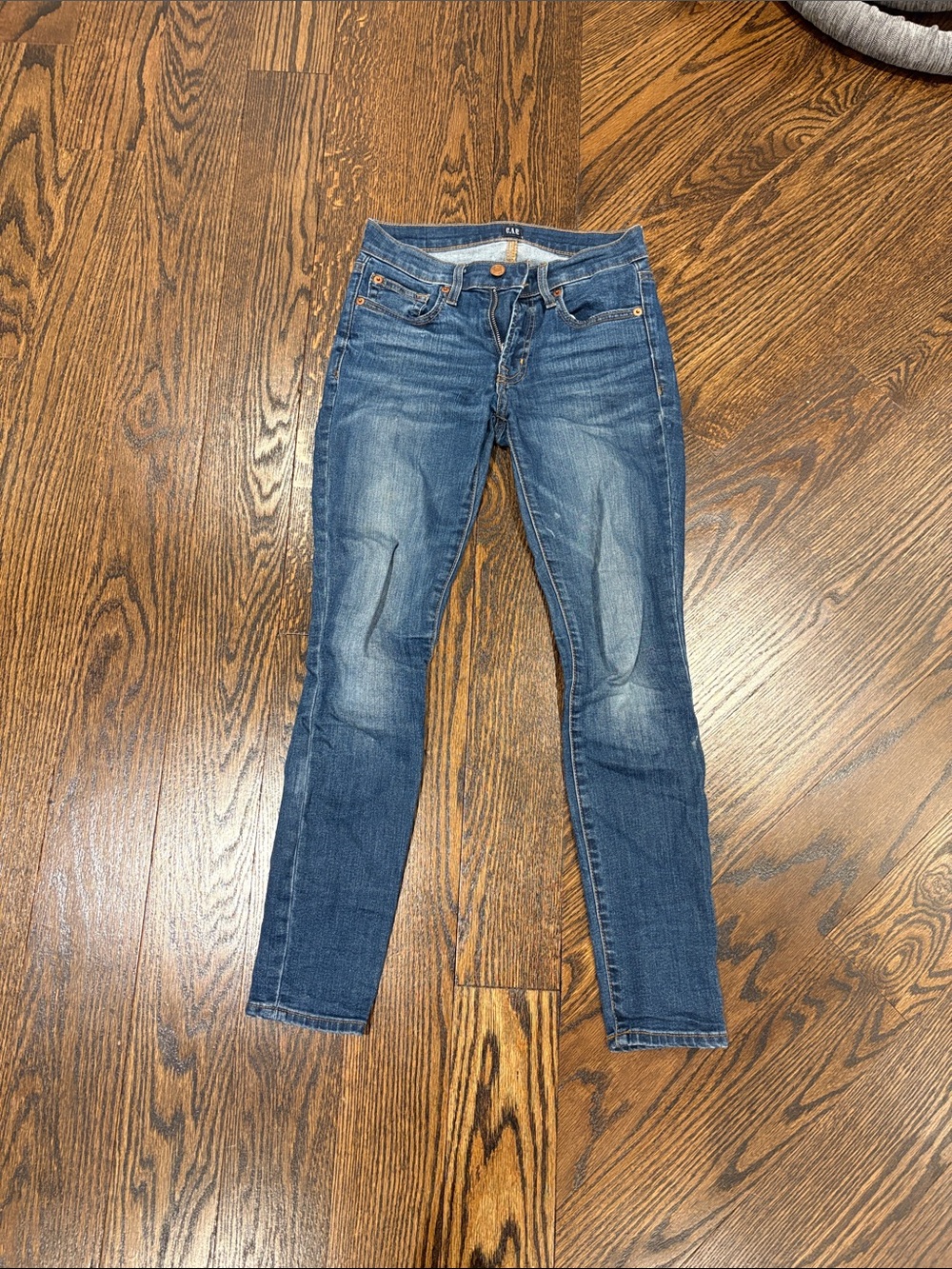 Gap Women’s Slim Fit Blue Jeans